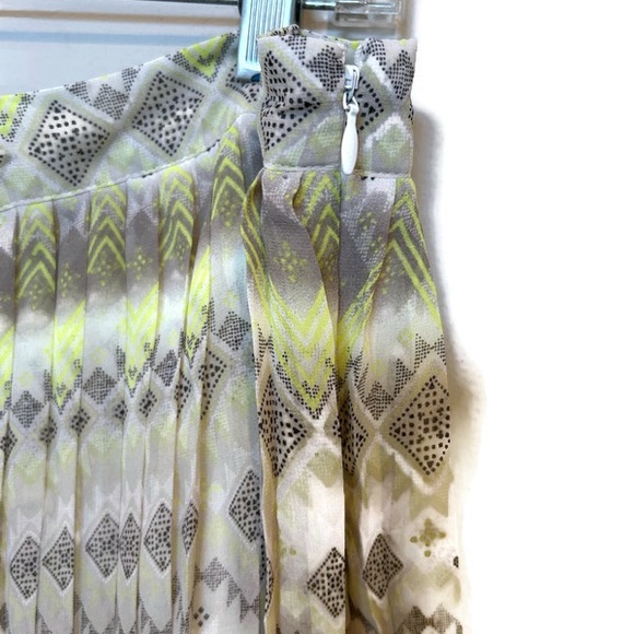 American Eagle Outfitters Pleated  Mini Skirt - Picture 4 of 7